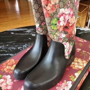 SOLD Gucci Super Blooms Rubber Boots Size 41